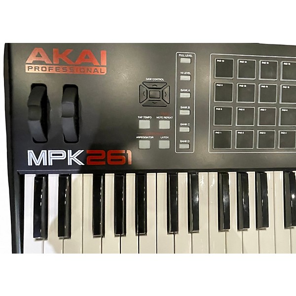 Used Akai Professional Used Akai Professional MPK261 61 Key MIDI Controller