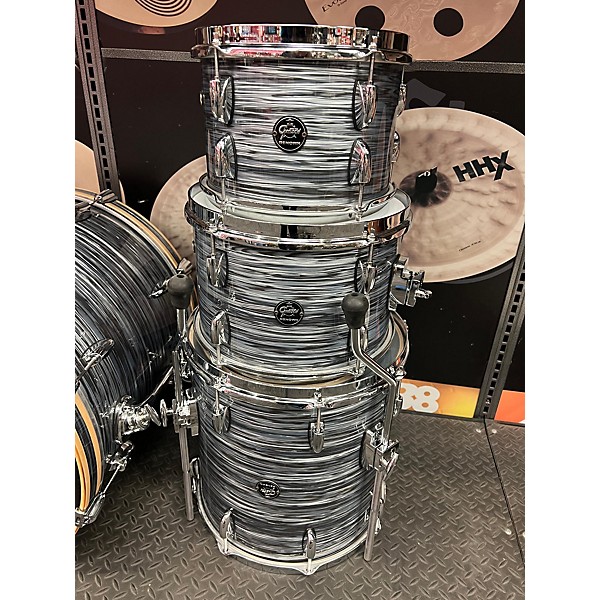 Used Gretsch Drums Used Gretsch Drums 4 piece Renown Silver Oyster Pearl Drum Kit