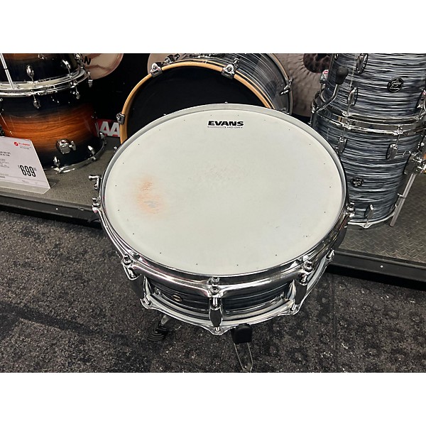 Used Gretsch Drums Used Gretsch Drums 14X5.5 Renown Snare Drum Silver Oyster Pearl