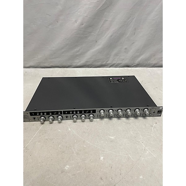 Used Audient Used Audient ASP 800 8-Channel Microphone Preamplifier & ADC With HMX& Iron Microphone Preamp