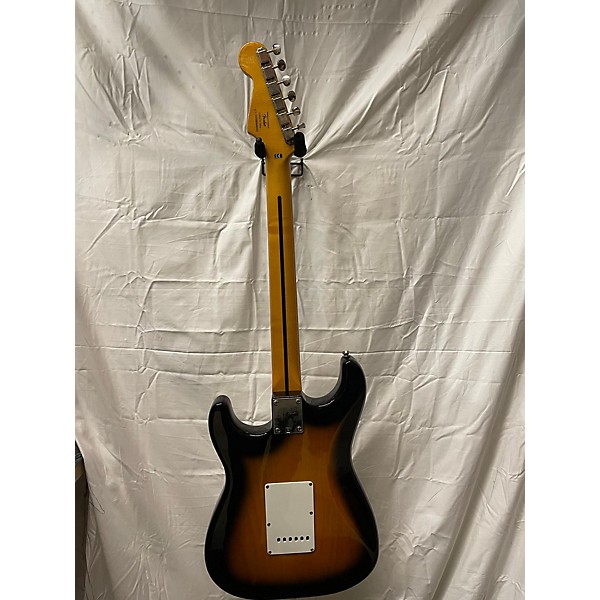 Used Squier Used Squier Classic Vibe 1960S Stratocaster 2 Color Sunburst Solid Body Electric Guitar