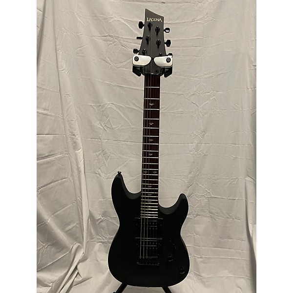 Used Laguna Used Laguna LE50 Short Scale Black Electric Guitar