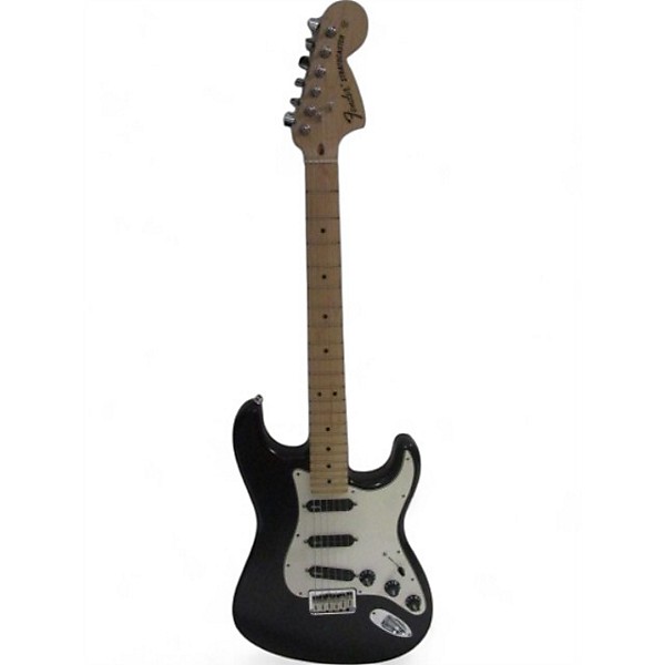 Used Fender Used Fender Artist Series Billy Corgan Signature Stratocaster Black Solid Body Electric Guitar