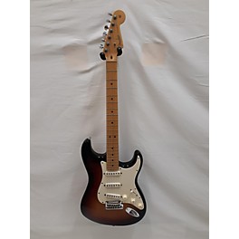 Used Fender Used 2008 Fender American Standard Stratocaster Sunburst Solid Body Electric Guitar