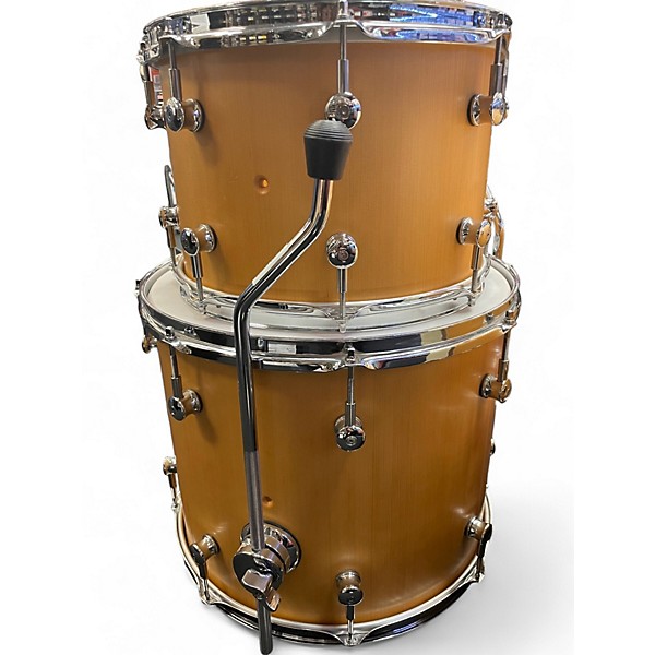 Used Sugar Percussion Used Sugar Percussion Alaskan Yellow Cedar Stave Satin Natural Drum Kit