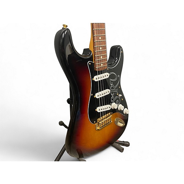 Used Fender Used Fender Artist Series Stevie Ray Vaughan Stratocaster 2 Color Sunburst Solid Body Electric Guitar