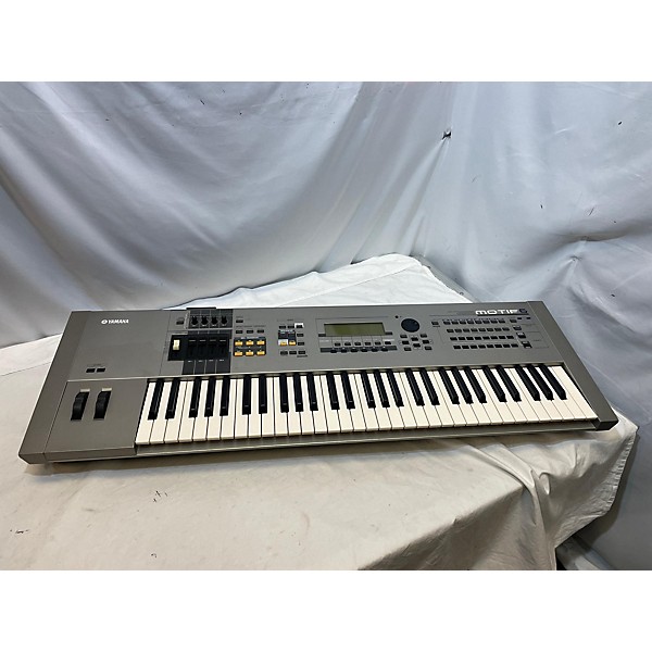 Used Yamaha Used Yamaha Motif 6 61 Key Keyboard Workstation