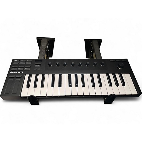 Used 2020s Komplete Kontrol M32 MIDI Controller