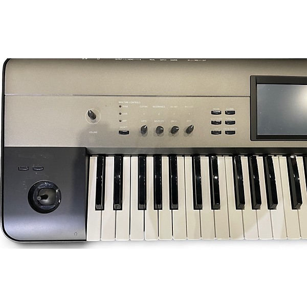 Used KORG Used KORG Krome 61 Key Keyboard Workstation