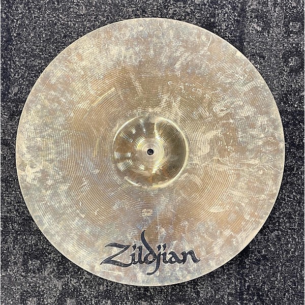 Used Zildjian Used Zildjian 20in MEDIUM THIN SUSPENDED Cymbal