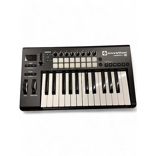 Used Novation Used Novation Launchkey 25 Key MIDI Controller