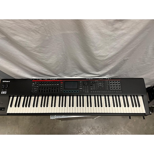 Used Roland Used Roland Fantom 08 Keyboard Workstation