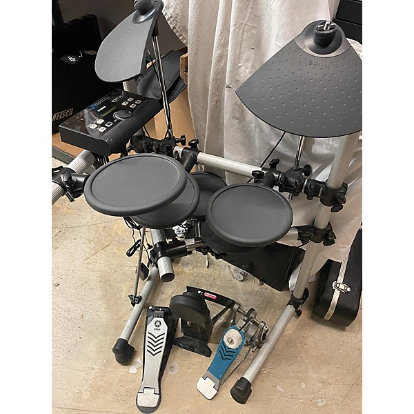 Used Yamaha Used Yamaha DTX500 Electric Drum Set