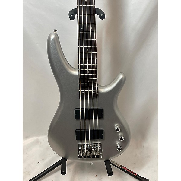 Used Ibanez Used Ibanez SR305 5 String Silver Electric Bass Guitar