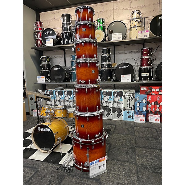 Used Yamaha Used Yamaha 7 piece Oak Custom 2 Color Sunburst Drum Kit