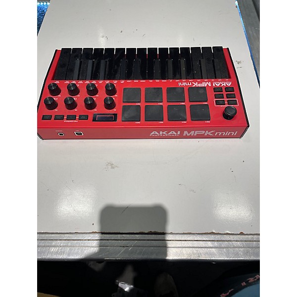 Used Akai Professional Used Akai Professional MPK Mini MIDI Controller