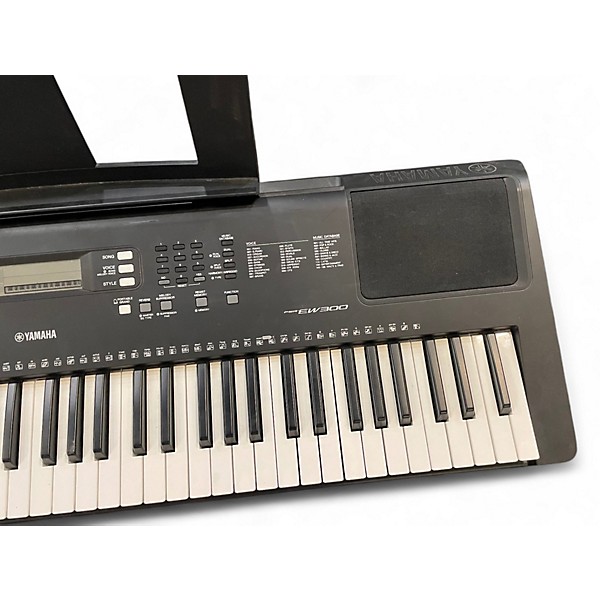 Used Yamaha EW300 Arranger Keyboard