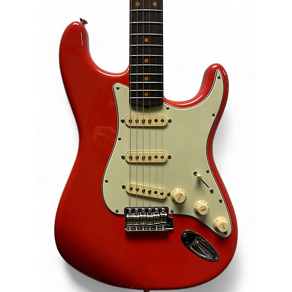 Used Fender Used Fender AMERICAN VINTAGE II 1961 STRATOCASTER Fiesta Red Solid Body Electric Guitar