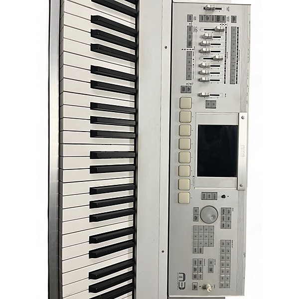 Used KORG M3 88 Key Keyboard Workstation