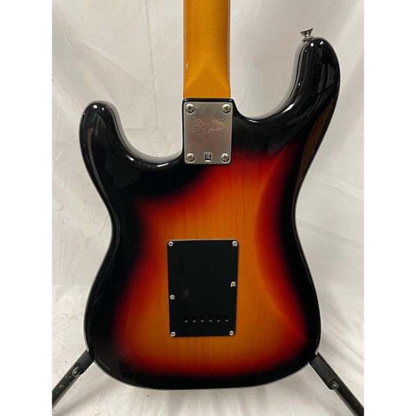 Used Squier Used Squier Classic Vibe 1960S Stratocaster 3 Tone Sunburst Solid Body Electric Guitar