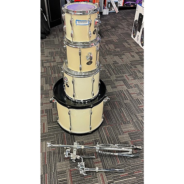 Used TAMA Used TAMA 4 piece Rockstar Cream White Drum Kit