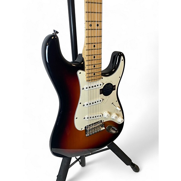 Used Fender Used Fender American Standard Stratocaster 2 Tone Sunburst Solid Body Electric Guitar