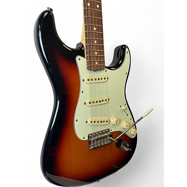 Used Fender Used Fender Vintera 60s Stratocaster 2 Color Sunburst Solid Body Electric Guitar