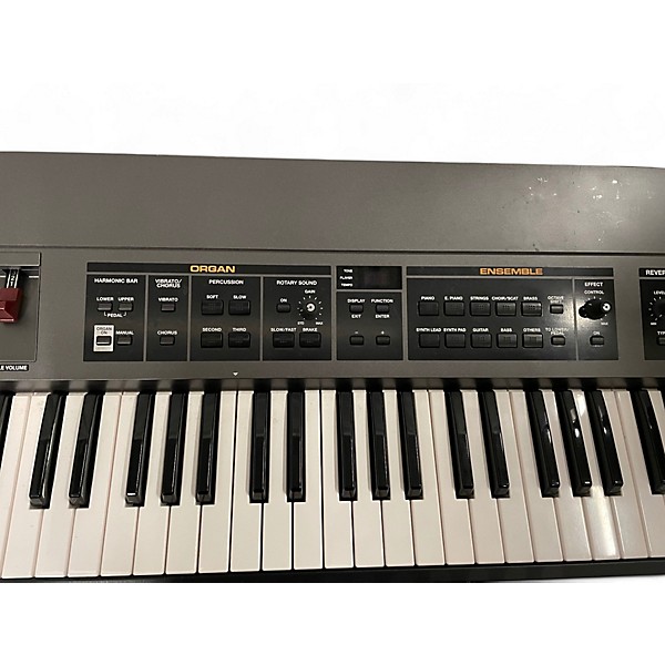 Used Roland VR700 Organ