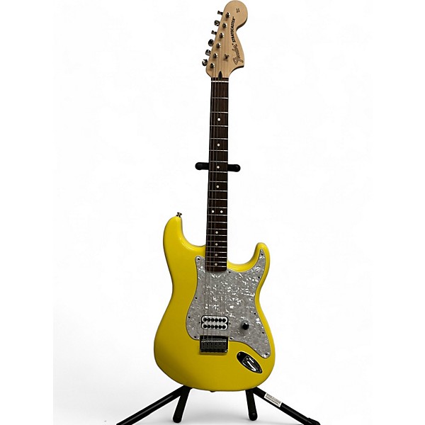 Used Fender Used FENDER TOM DELONGE STRATOCASTER YELLOW Solid Body Electric Guitar