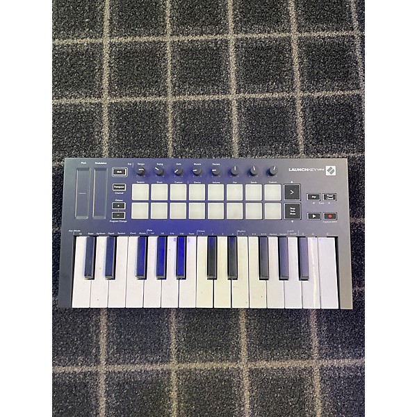 Used Novation Used Novation Launchkey Mini MIDI Controller