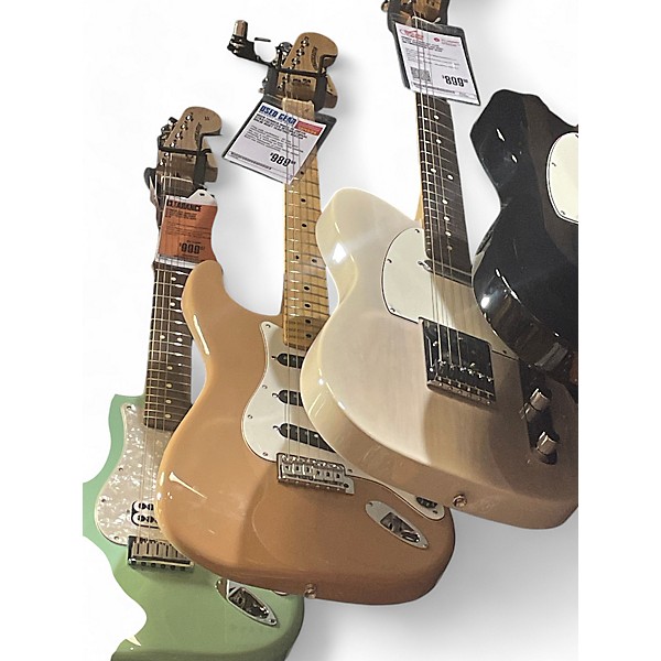 Used Fender MADE IN JAPAN STRATOCASTER INTERNATIONAL  Solid Body Electric Guitar