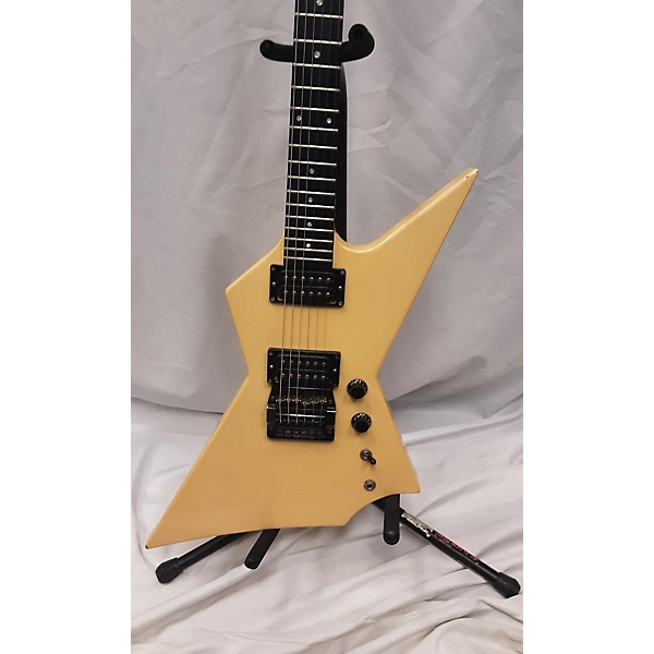 Vintage Gibson Vintage 1985 Gibson XPL EXPLORER CUSTOM SHOP Antique White Solid Body Electric Guitar