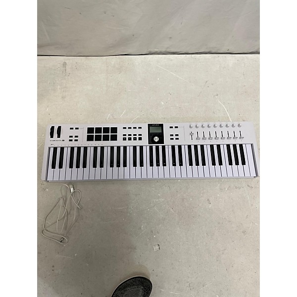 Used Arturia Used Arturia Keylab Essential 61 MIDI Controller