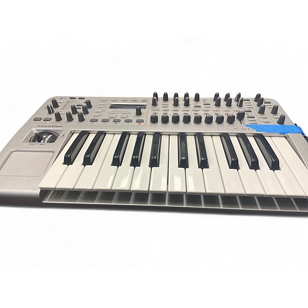 Used Novation x station 25 Keyboard Workstation