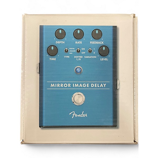 Used Fender mirror image delay Effect Pedal