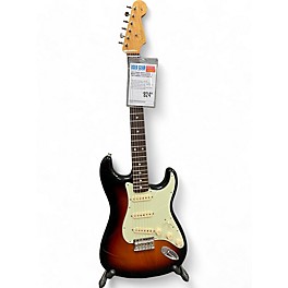 Used Fender Used Fender Artist Series Robert Cray Stratocaster 3 Tone Sunburst Solid Body Electric Guitar