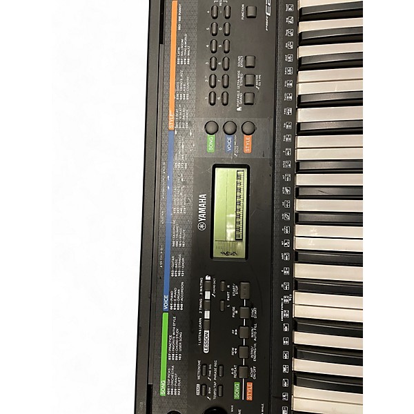 Used Yamaha Used Yamaha PSRE253 61 Key Portable Keyboard