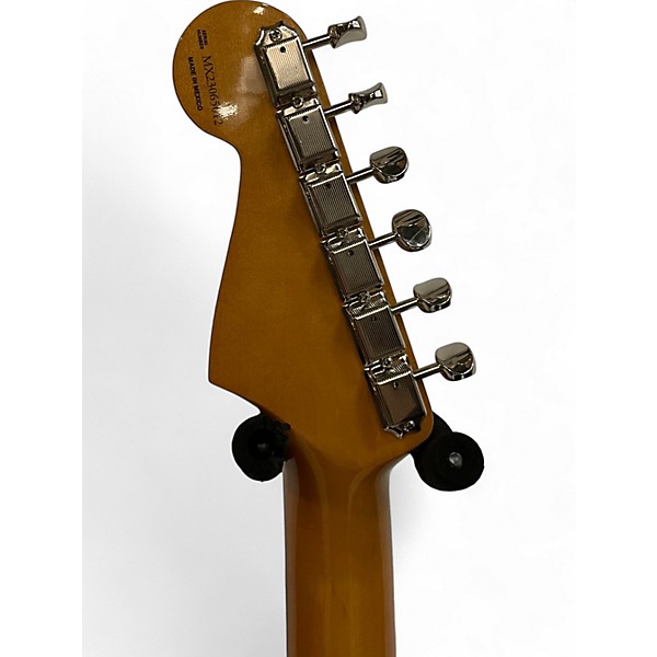 Used Fender Used 2023 Fender Artist Series Robert Cray Stratocaster 3 Tone Sunburst Solid Body Electric Guitar