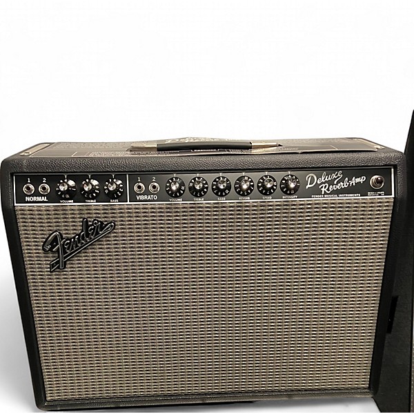 Used Fender Used Fender 1965 Reissue Deluxe Reverb 22W 1x12 Tube Guitar Combo Amp