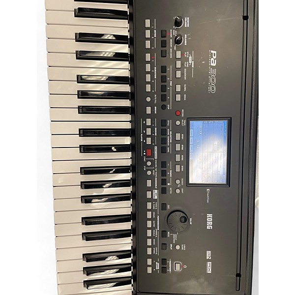 Used KORG Used KORG Pa300 Keyboard Workstation