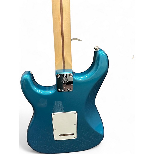 Used Fender Used Fender limited edition player stratocaster Lake Placid Blue Solid Body Electric Guitar