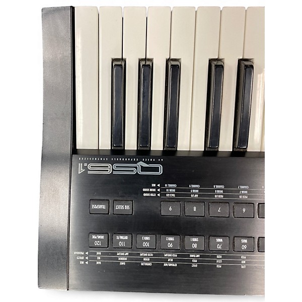 Used Alesis Used Alesis QS6.1 Synthesizer