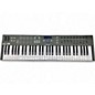 Used Arturia Used Arturia Keylab Essential 61 MIDI Controller thumbnail