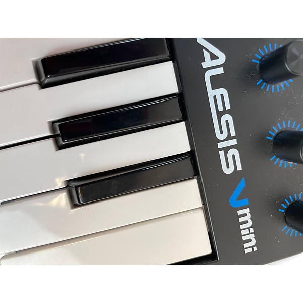 Used Alesis Used Alesis V-MINI MIDI Controller