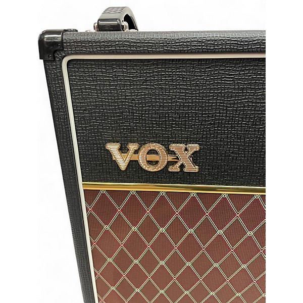 Used VOX Used VOX v212c Guitar Cabinet