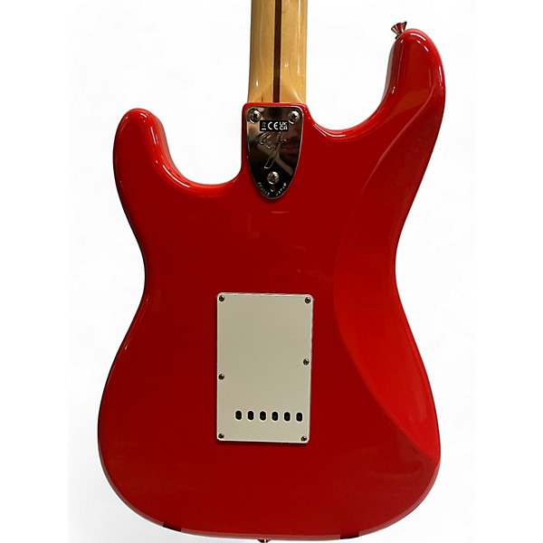 Used Fender Used Fender MIJ Limited International Color Stratocaster Morroco Red Solid Body Electric Guitar