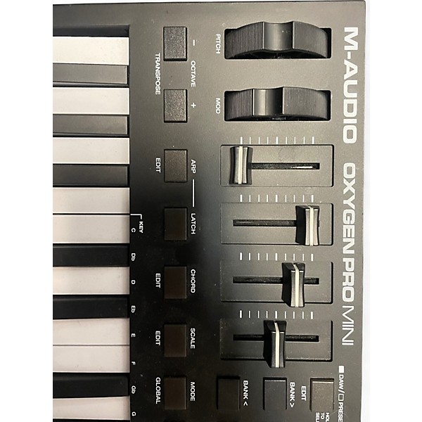 Used M-Audio Used M-Audio oxygen pro mini MIDI Controller