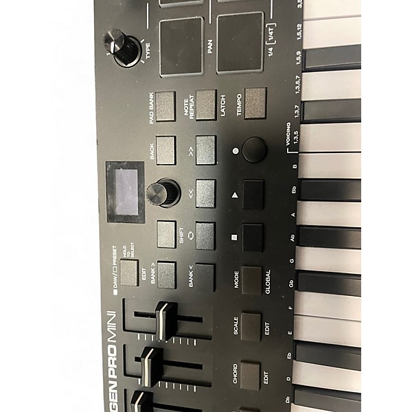 Used M-Audio Used M-Audio oxygen pro mini MIDI Controller