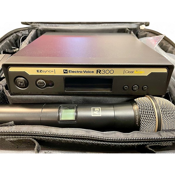 Used Electro-Voice R300 Handheld Wireless System