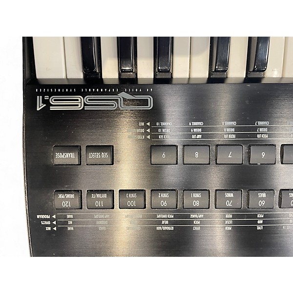 Used Alesis Used Alesis QS6.1 Keyboard Workstation